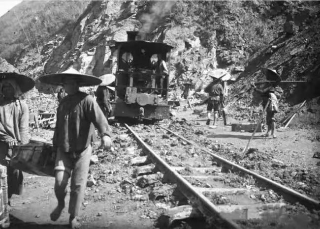 叛舰喋血记 产品图片