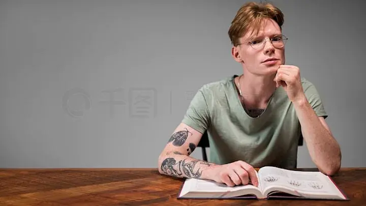 冒牌上帝 相关产品