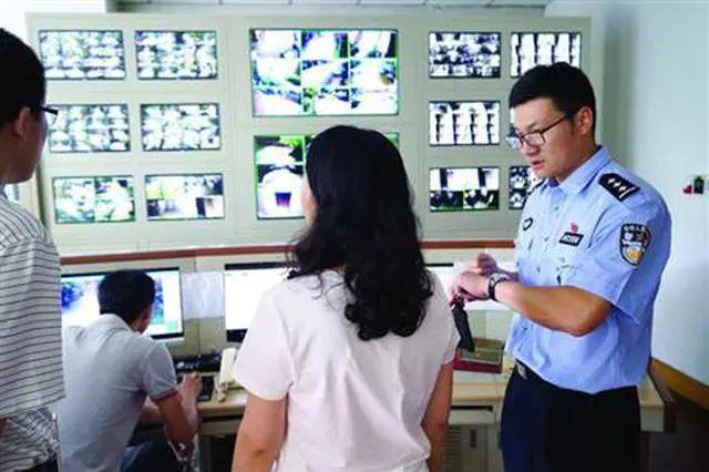 凋零在春天 产品图片