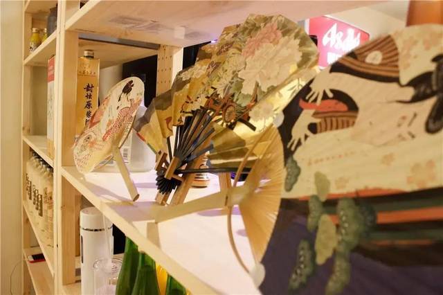 危险良人（电影版） 推荐产品