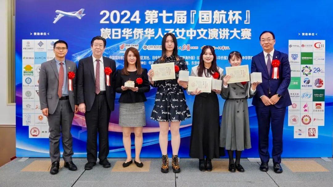 冰山上的来客 相关产品