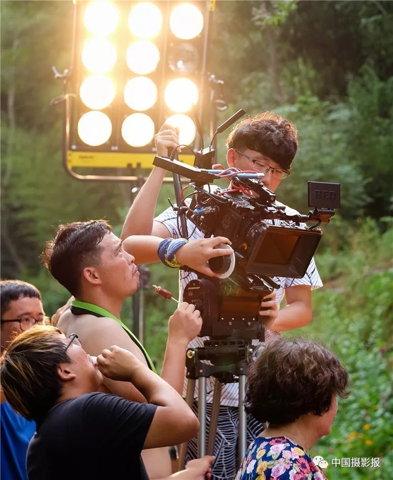 冰山上的来客 相关产品