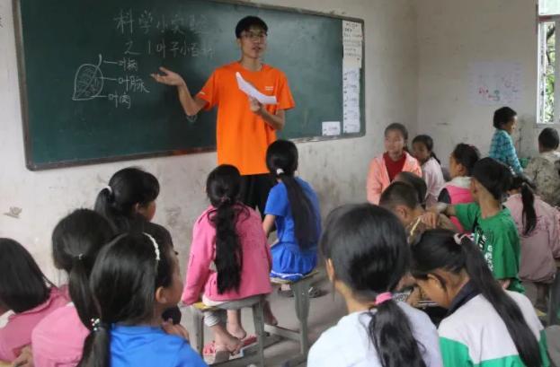 咫尺天涯一念间 相关产品